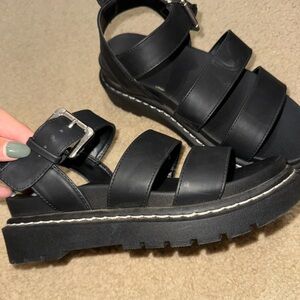 Platform sandals